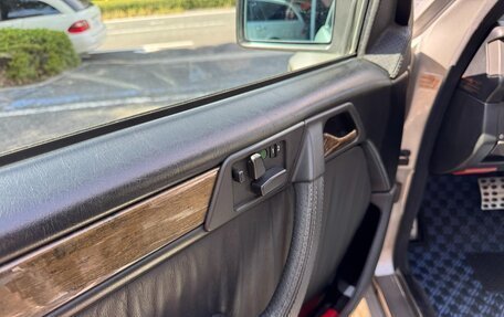 Mercedes-Benz E-Класс, 1995 год, 9 800 000 рублей, 15 фотография