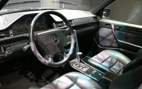 Mercedes-Benz E-Класс, 1994 год, 13 500 000 рублей, 8 фотография