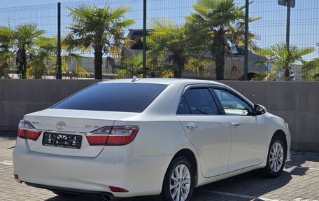 Toyota Camry, 2017 год, 1 590 000 рублей, 4 фотография