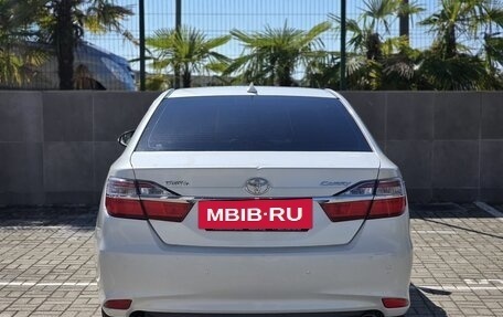 Toyota Camry, 2017 год, 1 590 000 рублей, 8 фотография