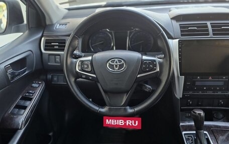 Toyota Camry, 2017 год, 1 590 000 рублей, 13 фотография