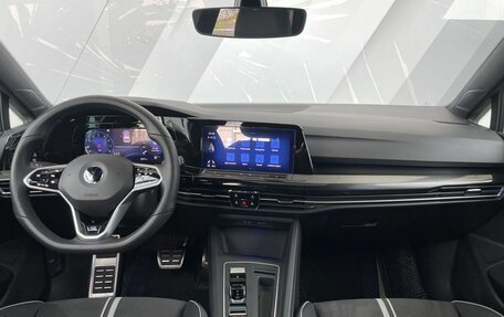 Volkswagen Golf VIII, 2024 год, 3 570 000 рублей, 17 фотография