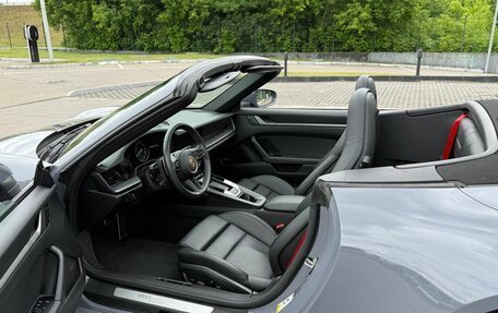 Porsche 911, 2022 год, 15 690 000 рублей, 13 фотография