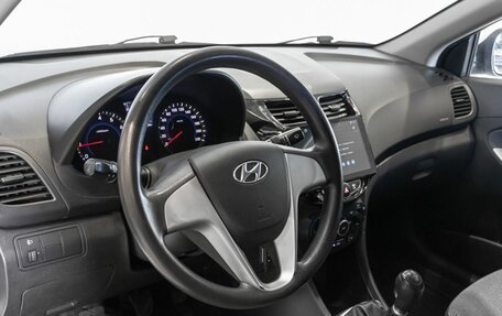 Hyundai Solaris II рестайлинг, 2014 год, 760 000 рублей, 5 фотография