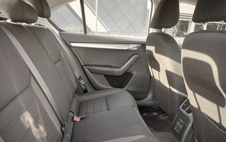 Skoda Octavia, 2019 год, 1 800 000 рублей, 8 фотография