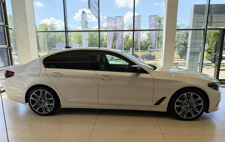 BMW 5 серия, 2018 год, 3 550 000 рублей, 4 фотография