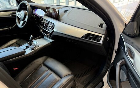 BMW 5 серия, 2018 год, 3 550 000 рублей, 25 фотография