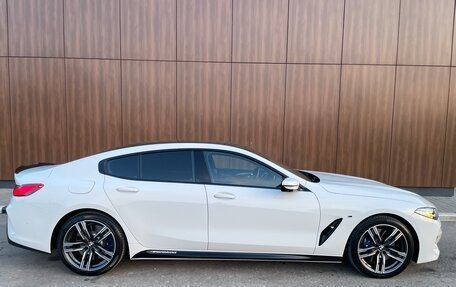 BMW 8 серия, 2019 год, 6 250 000 рублей, 4 фотография