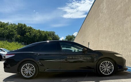 Toyota Camry, 2018 год, 2 990 000 рублей, 5 фотография