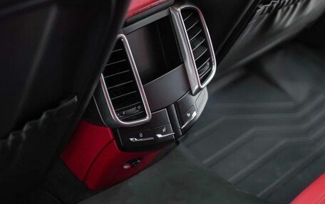 Porsche Cayenne III, 2016 год, 4 945 000 рублей, 13 фотография
