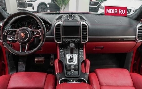 Porsche Cayenne III, 2016 год, 4 945 000 рублей, 6 фотография