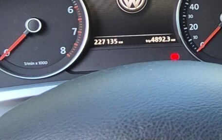 Volkswagen Touareg III, 2012 год, 1 900 000 рублей, 15 фотография