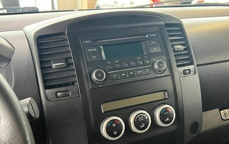 Nissan Navara (Frontier), 2012 год, 1 580 000 рублей, 9 фотография