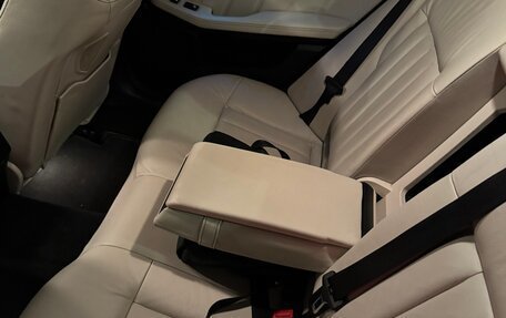 Mercedes-Benz E-Класс, 2013 год, 2 400 000 рублей, 3 фотография