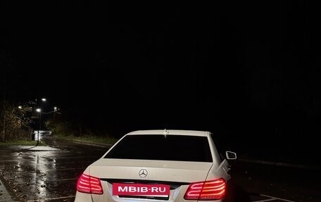 Mercedes-Benz E-Класс, 2013 год, 2 400 000 рублей, 7 фотография
