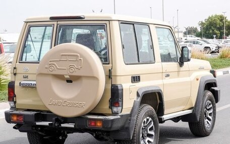 Toyota Land Cruiser 70, 2025 год, 9 860 000 рублей, 6 фотография
