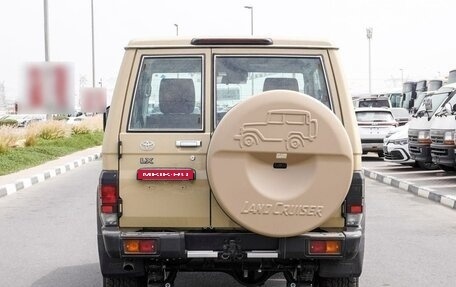 Toyota Land Cruiser 70, 2025 год, 9 860 000 рублей, 5 фотография