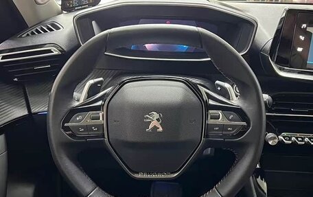 Peugeot 2008 II, 2023 год, 1 534 000 рублей, 11 фотография