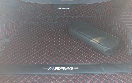 Toyota RAV4, 2021 год, 3 155 000 рублей, 15 фотография