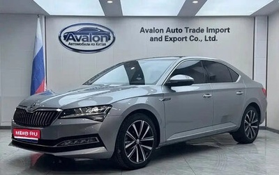 Skoda Superb III рестайлинг, 2023 год, 1 794 027 рублей, 1 фотография