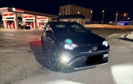 Toyota RAV4, 2017 год, 2 850 000 рублей, 4 фотография