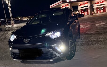 Toyota RAV4, 2017 год, 2 850 000 рублей, 3 фотография