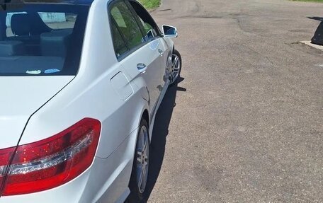 Mercedes-Benz E-Класс, 2011 год, 1 670 000 рублей, 10 фотография