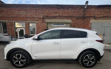 KIA Sportage IV рестайлинг, 2020 год, 2 400 000 рублей, 5 фотография