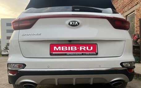 KIA Sportage IV рестайлинг, 2020 год, 2 400 000 рублей, 7 фотография