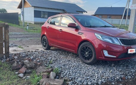 KIA Rio III рестайлинг, 2013 год, 870 000 рублей, 2 фотография