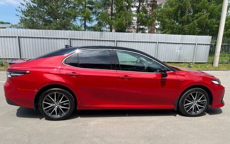 Toyota Camry, 2021 год, 3 550 000 рублей, 7 фотография