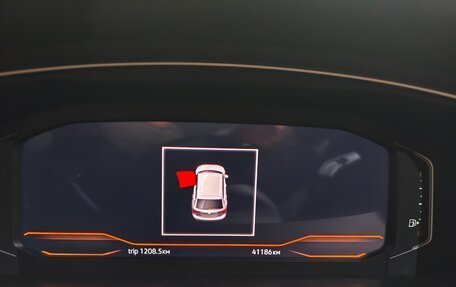 Volkswagen Tiguan II, 2020 год, 4 000 000 рублей, 11 фотография
