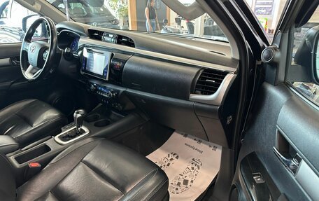 Toyota Hilux VIII, 2015 год, 3 349 000 рублей, 12 фотография