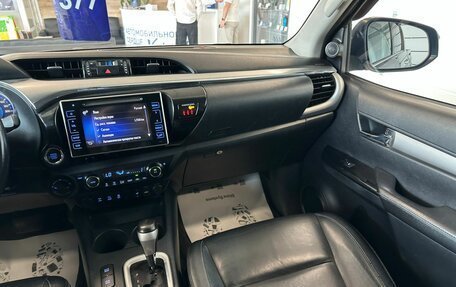 Toyota Hilux VIII, 2015 год, 3 349 000 рублей, 15 фотография