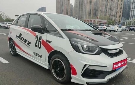 Honda Fit, 2021 год, 1 100 000 рублей, 3 фотография