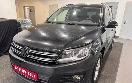 Volkswagen Tiguan I, 2015 год, 1 099 900 рублей, 1 фотография