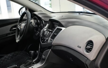 Chevrolet Cruze II, 2011 год, 600 000 рублей, 15 фотография