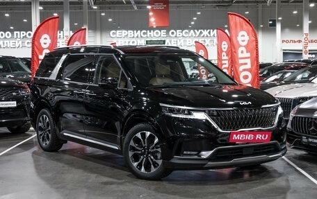 KIA Carnival, 2023 год, 4 899 990 рублей, 6 фотография