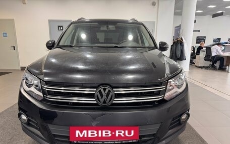 Volkswagen Tiguan I, 2015 год, 1 099 900 рублей, 2 фотография