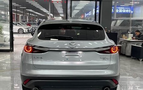 Mazda CX-4, 2022 год, 1 650 000 рублей, 4 фотография