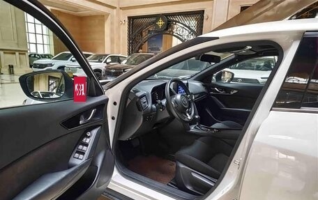 Mazda CX-4, 2022 год, 1 780 000 рублей, 7 фотография