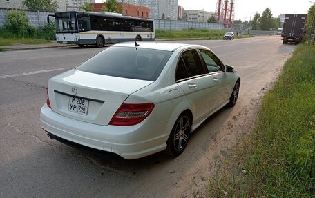 Mercedes-Benz C-Класс, 2010 год, 1 100 000 рублей, 3 фотография