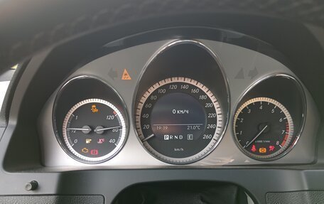 Mercedes-Benz C-Класс, 2010 год, 1 100 000 рублей, 16 фотография