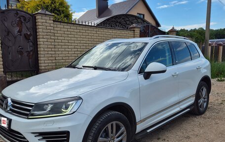 Volkswagen Touareg III, 2016 год, 2 790 000 рублей, 3 фотография