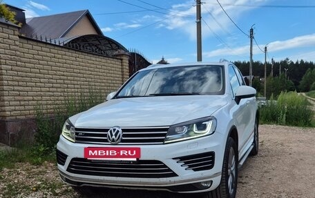 Volkswagen Touareg III, 2016 год, 2 790 000 рублей, 2 фотография