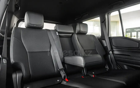 Toyota Land Cruiser Prado, 2024 год, 8 700 000 рублей, 15 фотография