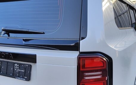 Toyota Land Cruiser Prado, 2024 год, 8 700 000 рублей, 23 фотография
