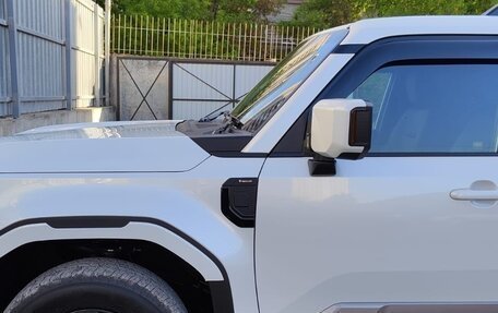Toyota Land Cruiser Prado, 2024 год, 8 700 000 рублей, 26 фотография