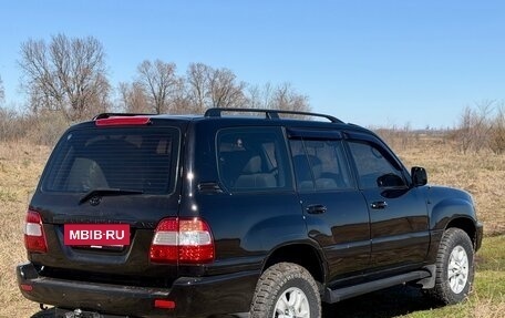 Toyota Land Cruiser 100 рестайлинг 2, 2005 год, 2 490 000 рублей, 5 фотография