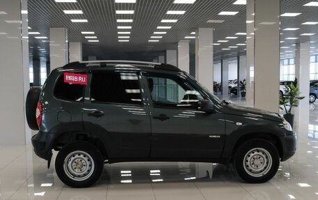 Chevrolet Niva I рестайлинг, 2018 год, 660 000 рублей, 5 фотография